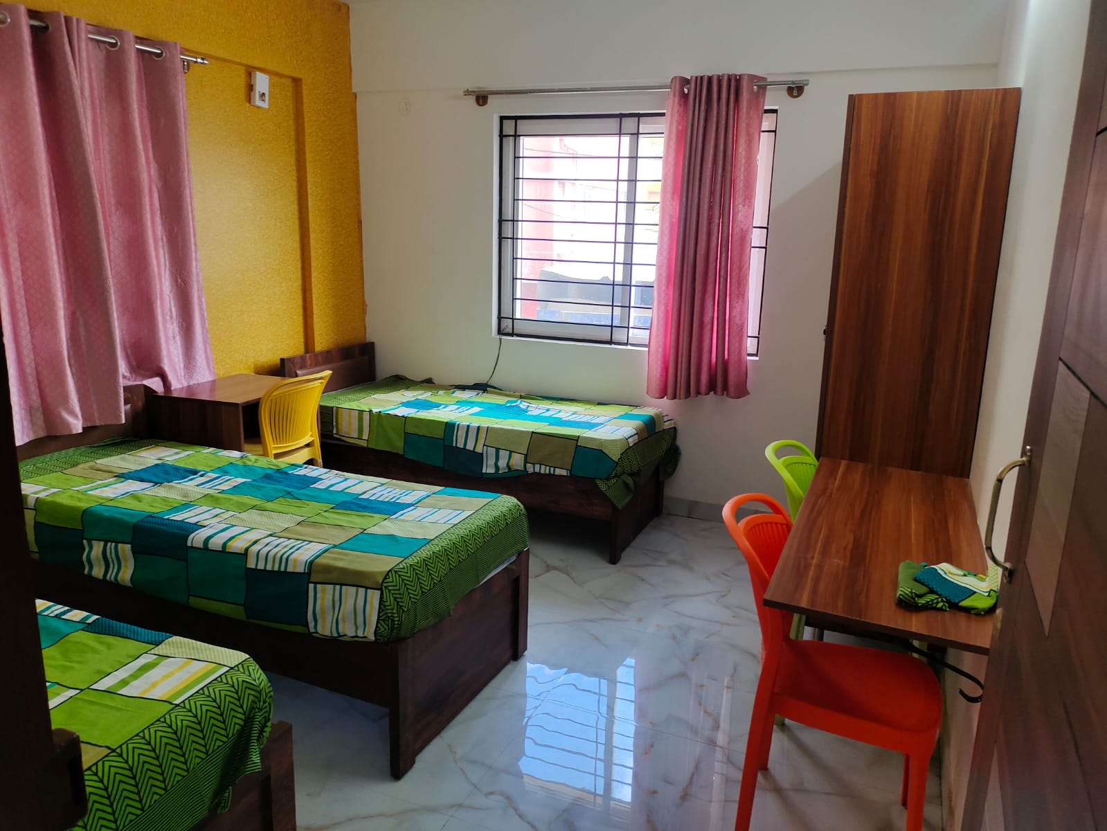 pg in bangalore, paying guest in bangalore, pgs in bangalore, pg near bangalore, luxury pg in bangalore, luxury pgs in bangalore, best pg in bangalore, executive pg in bangalore, posh pg in bangalore, mens pg in bangalore